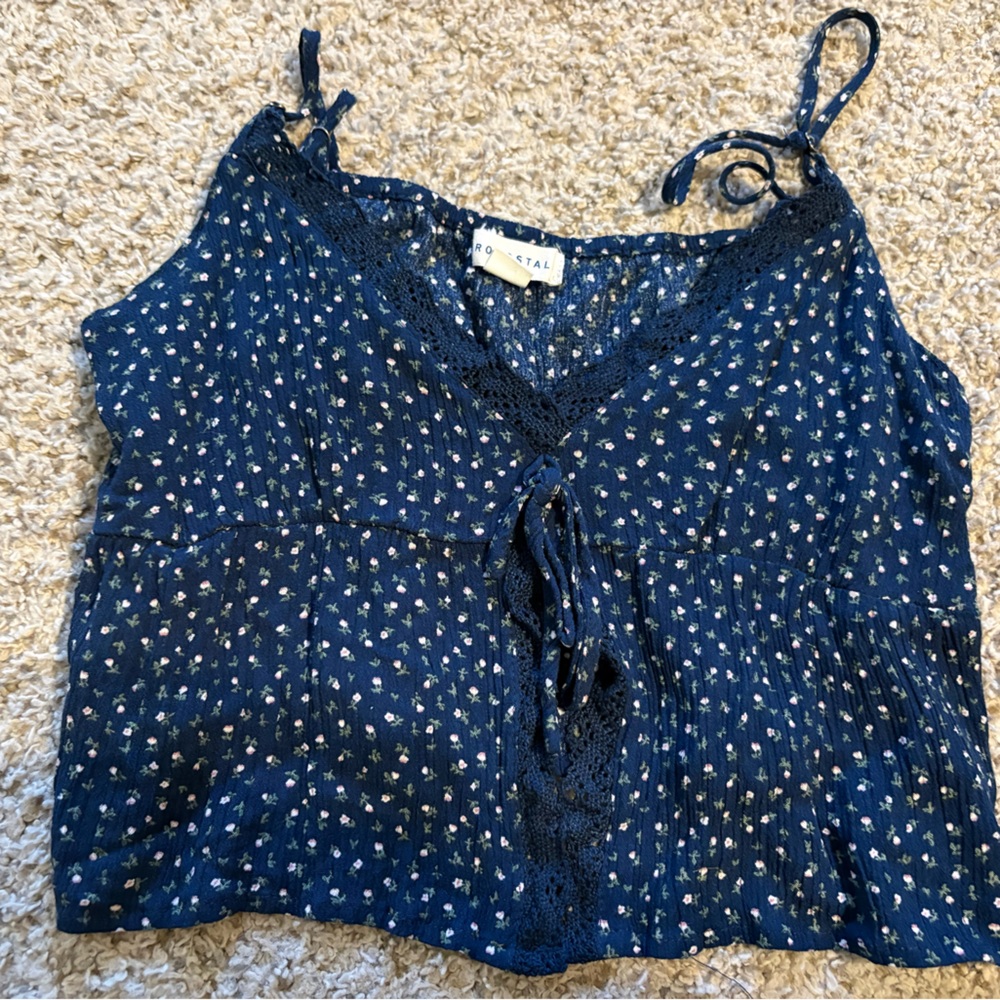 Navy Blue Floral Women's Top Aéropostale size medium